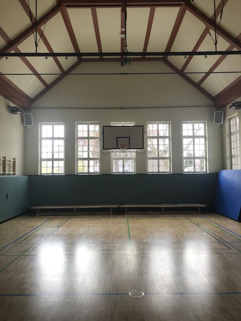 Ingenieurgruppe B.A.C. Projekt 84 Grundschule Dresden Turnhalle-mit Sportbodenheizung